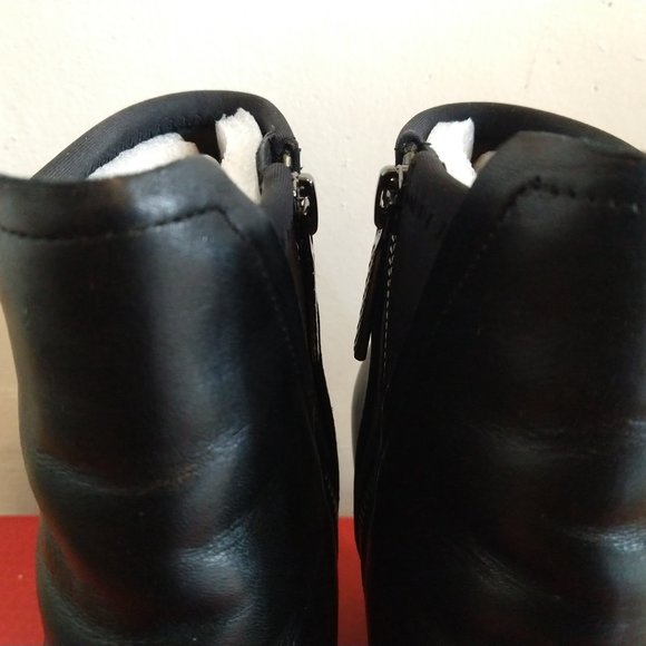 Donald J. Pliner "Vaughn W-5" Black Water Snake Leather Boot Size 8 - Picture 4 of 16